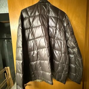 Eddie Bauer Men's Puffer Jacket - Charcoal